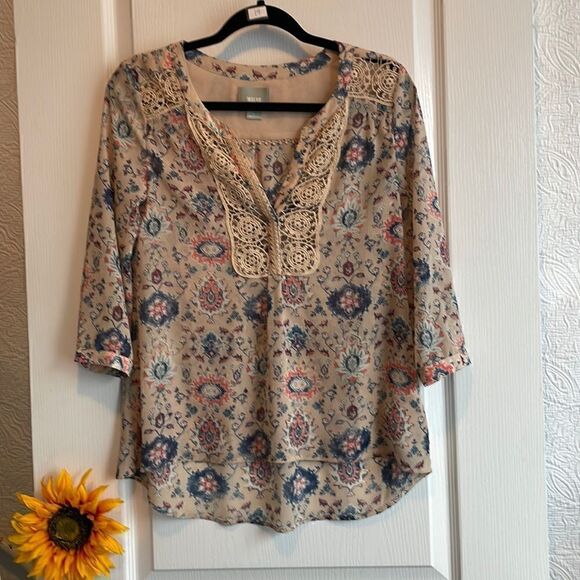 Anthropologie Maeve Size 0 Stillwater Blouse Neutral Motif Beige Floral Crochet - Picture 3 of 7